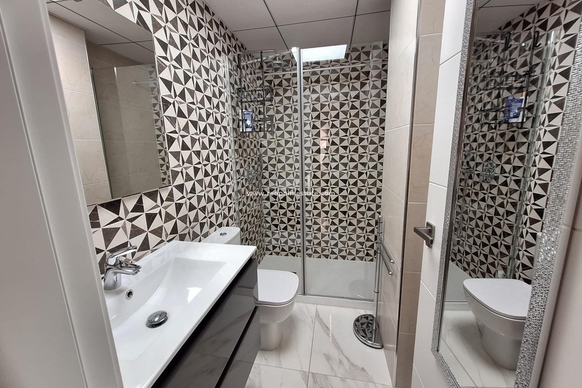 Videresalg - Leiligheter -
Torrevieja