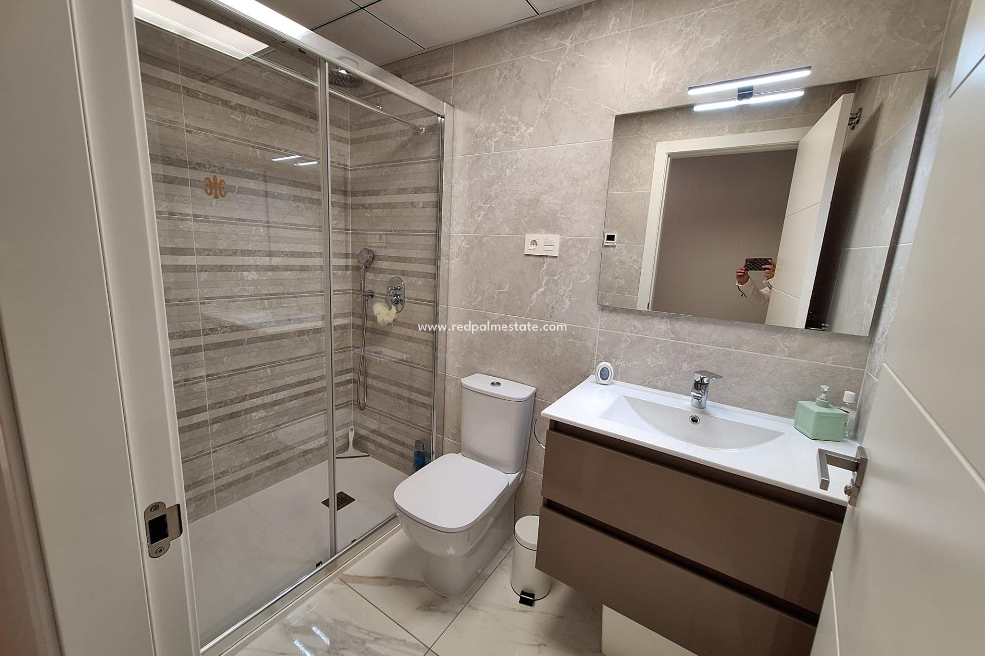 Videresalg - Leiligheter -
Torrevieja