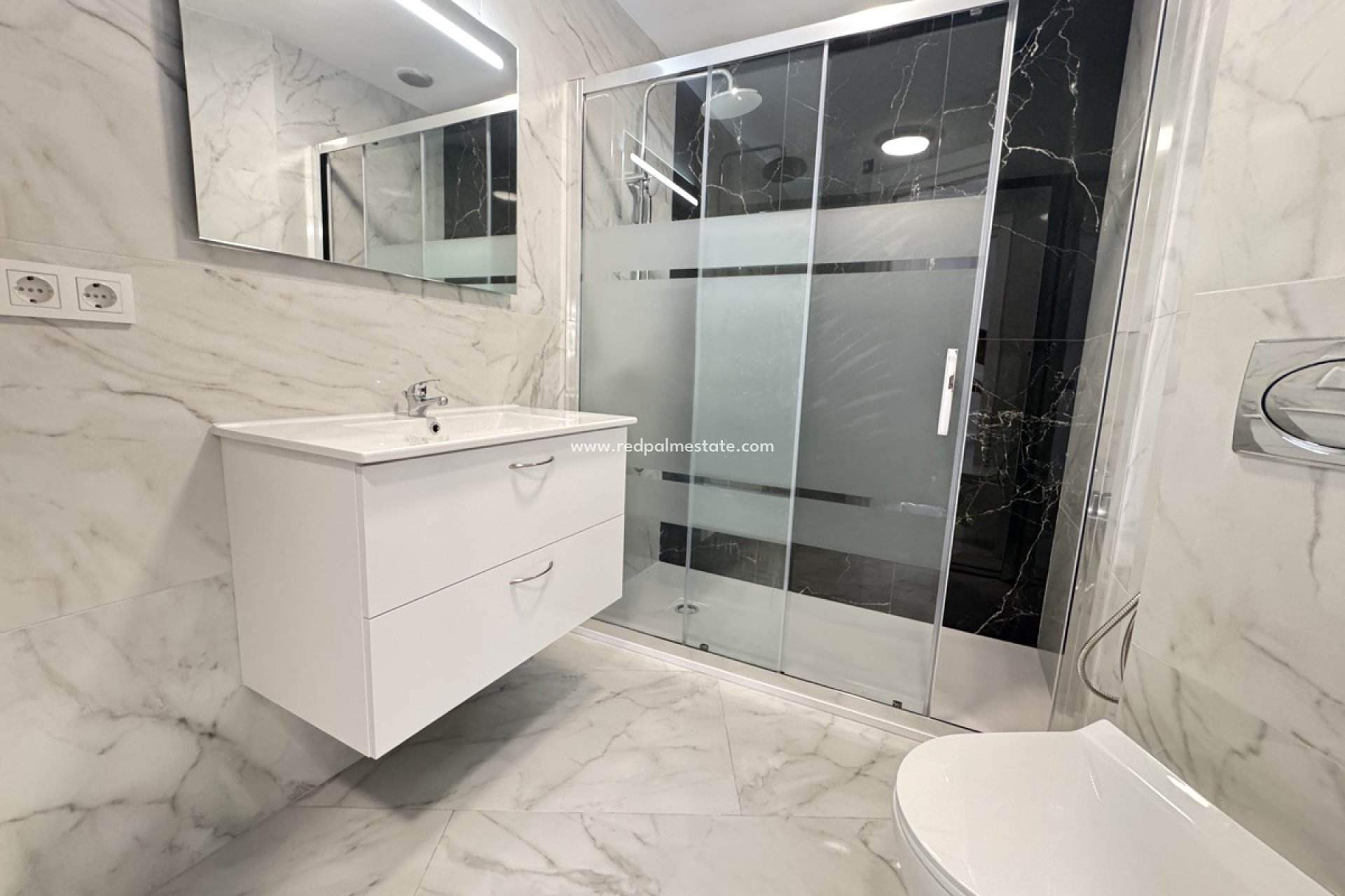 Videresalg - Leiligheter -
Torrevieja