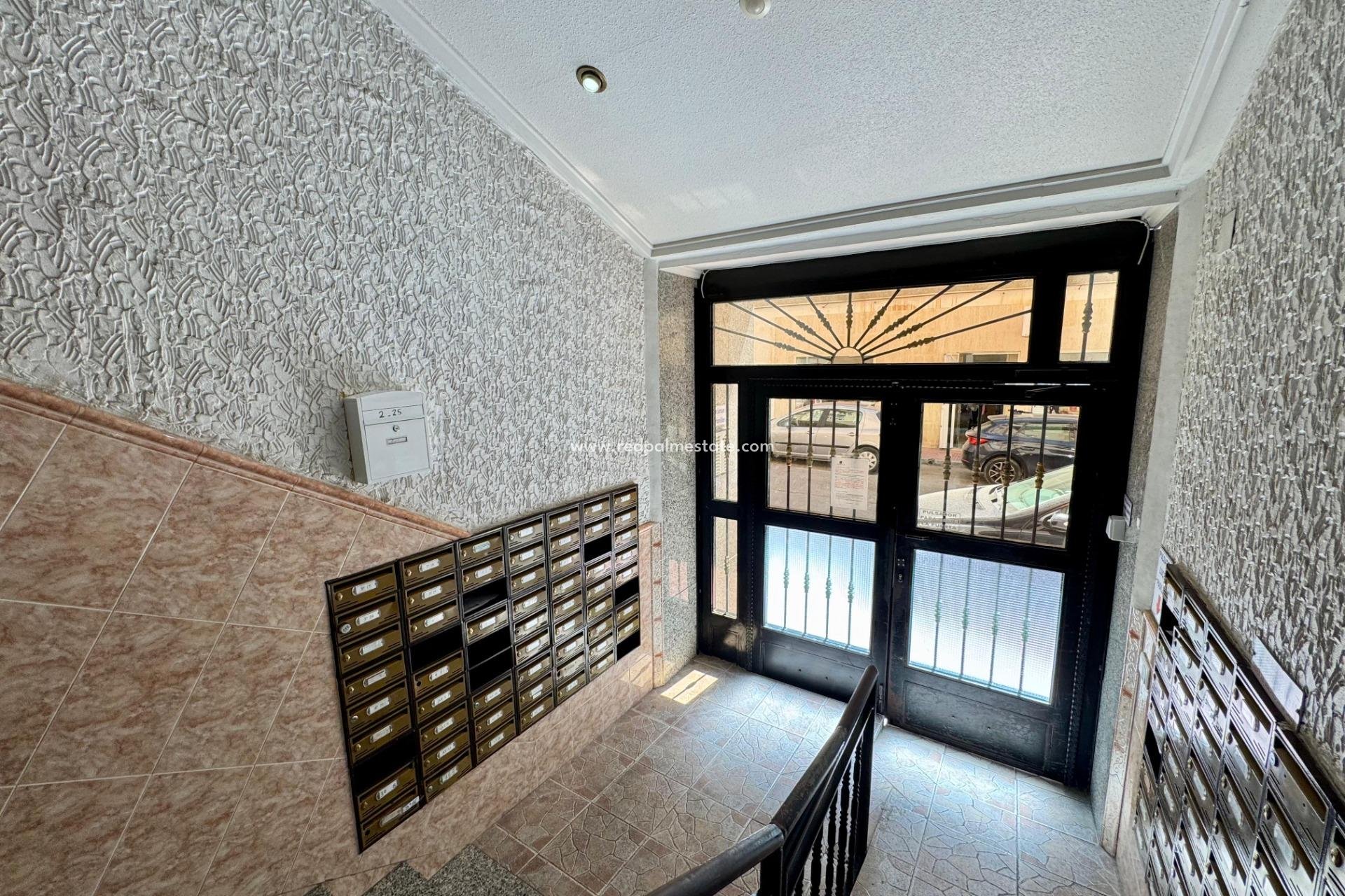 Videresalg - Leiligheter -
Torrevieja