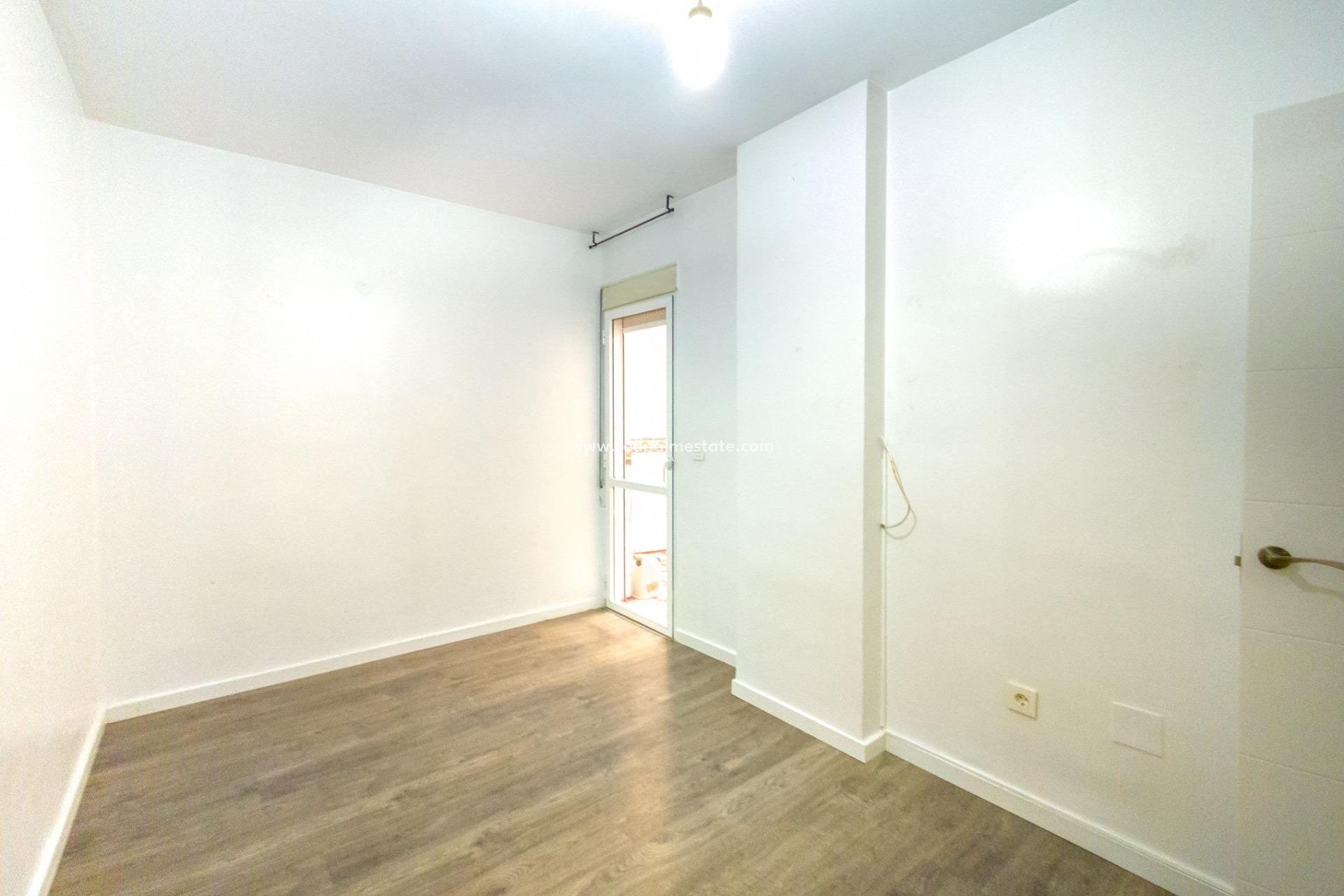 Videresalg - Leiligheter -
Torrevieja