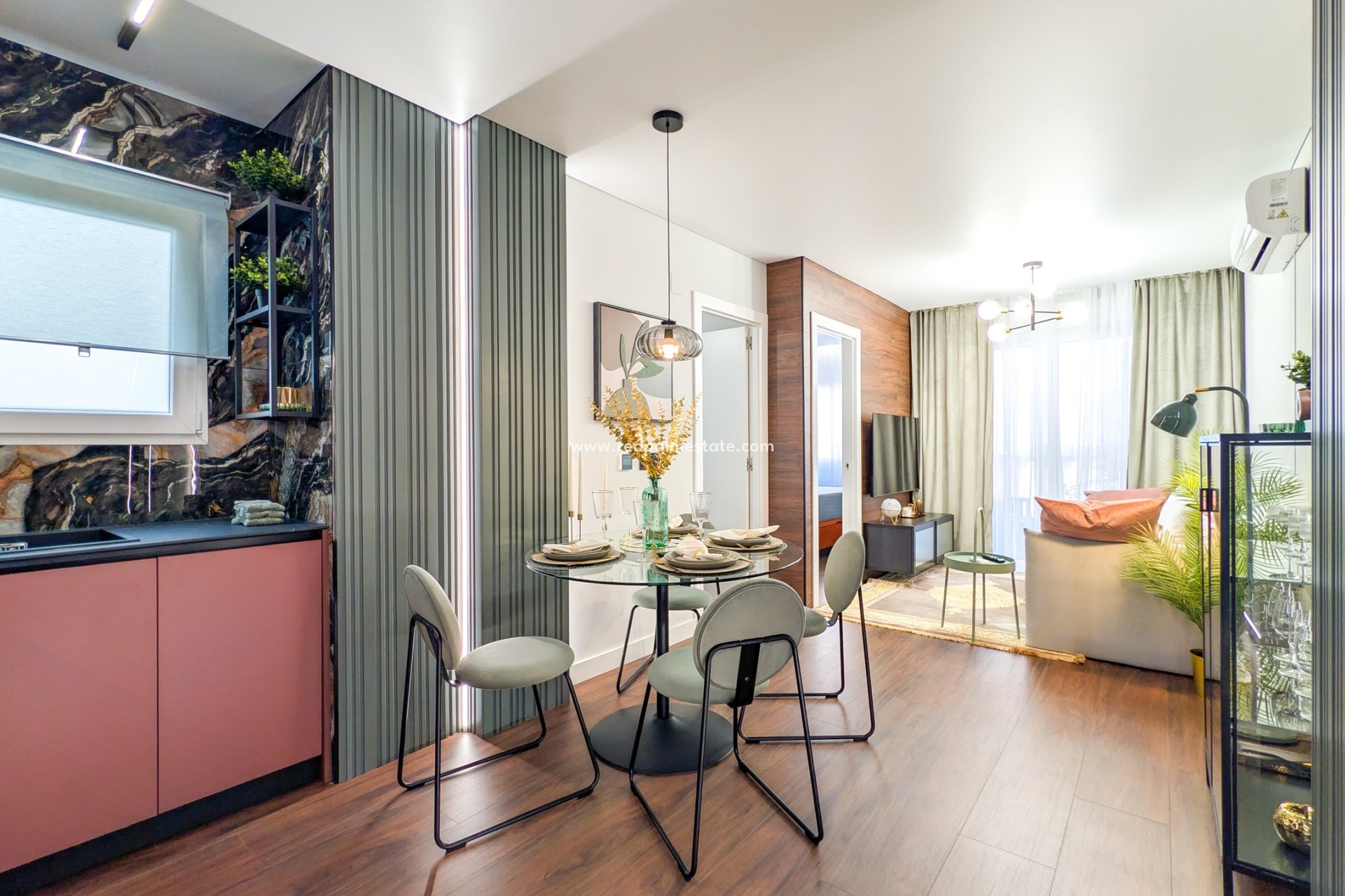 Videresalg - Leiligheter -
Torrevieja