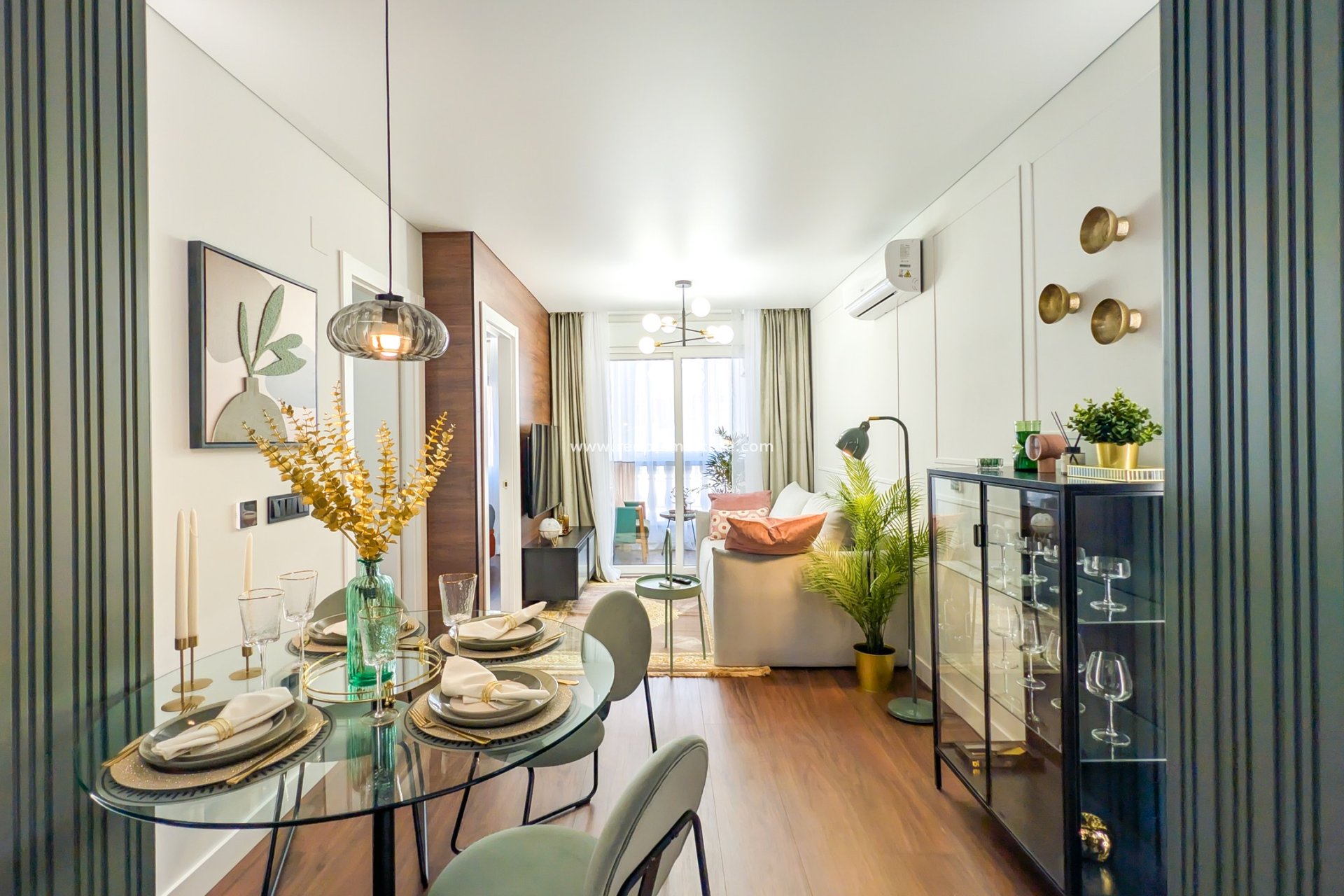 Videresalg - Leiligheter -
Torrevieja