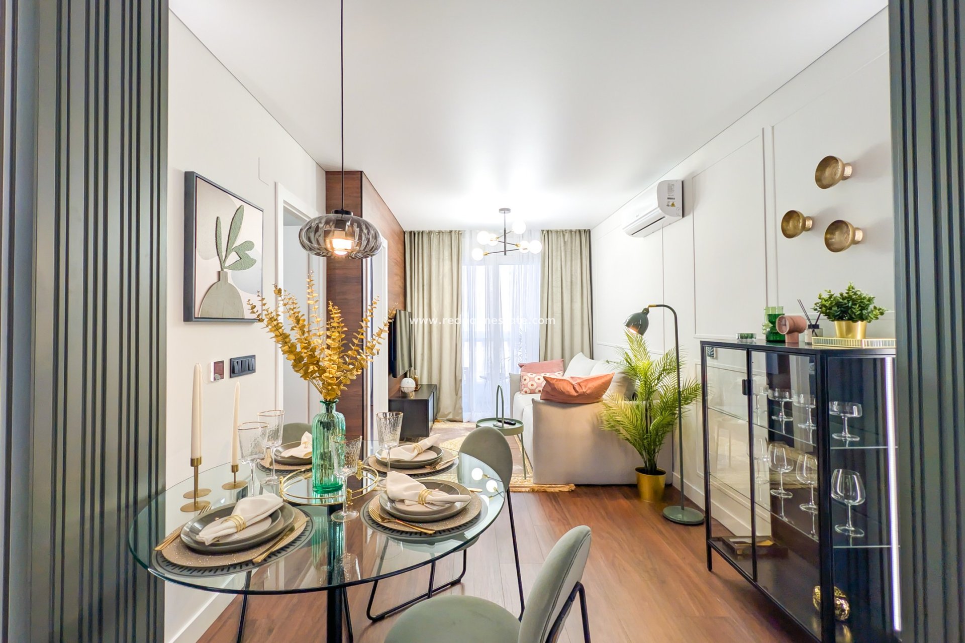 Videresalg - Leiligheter -
Torrevieja