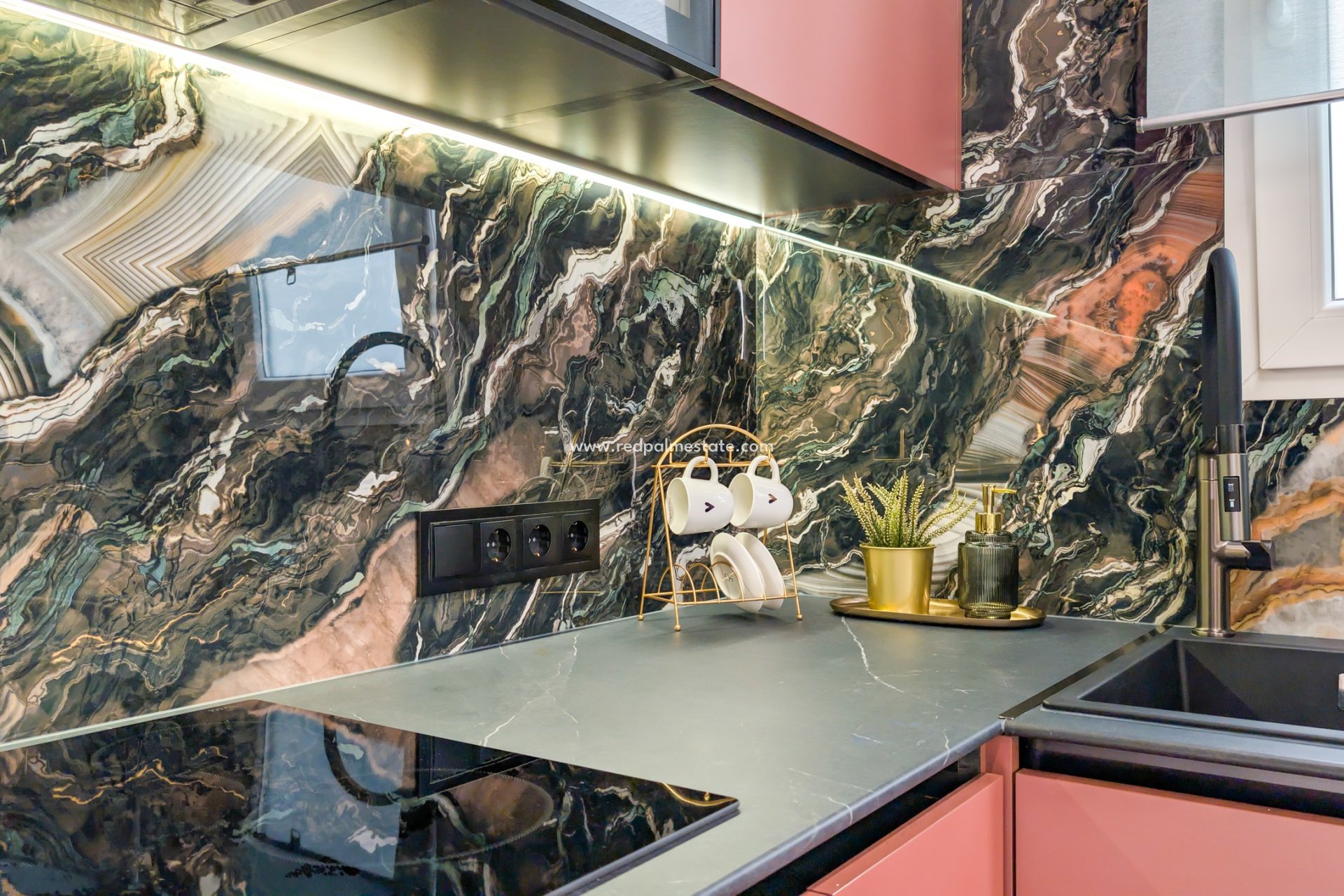 Videresalg - Leiligheter -
Torrevieja