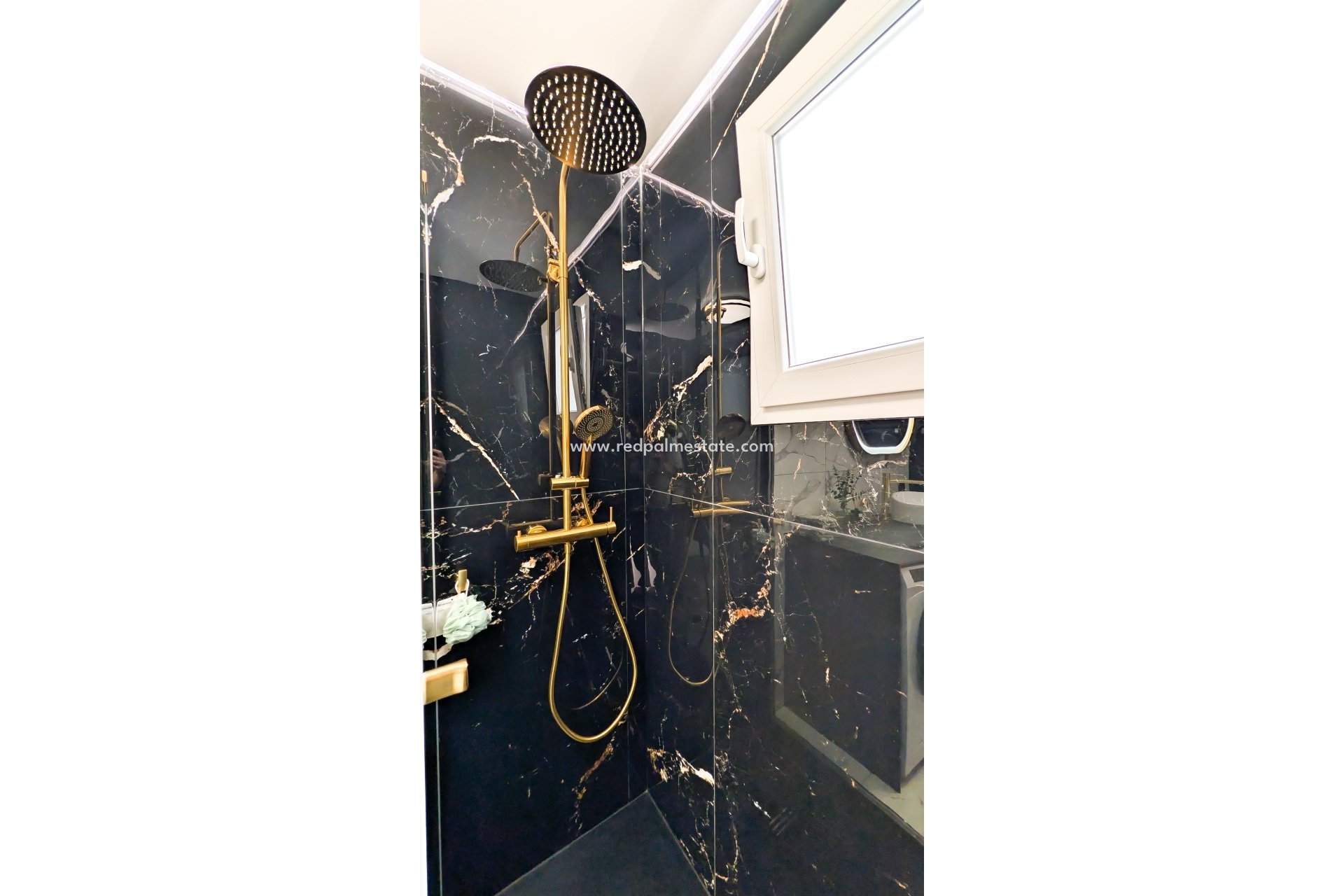 Videresalg - Leiligheter -
Torrevieja