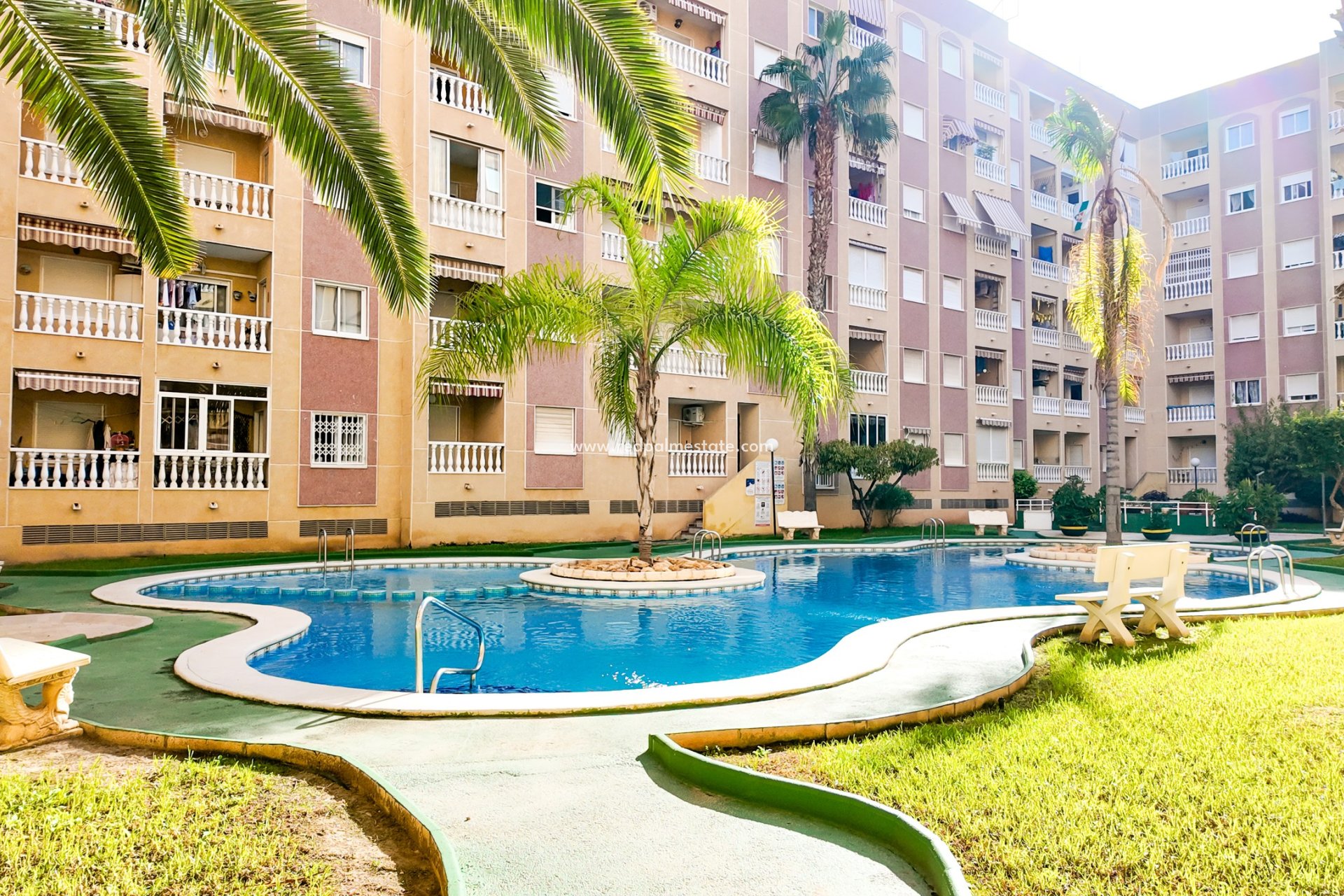 Videresalg - Leiligheter -
Torrevieja