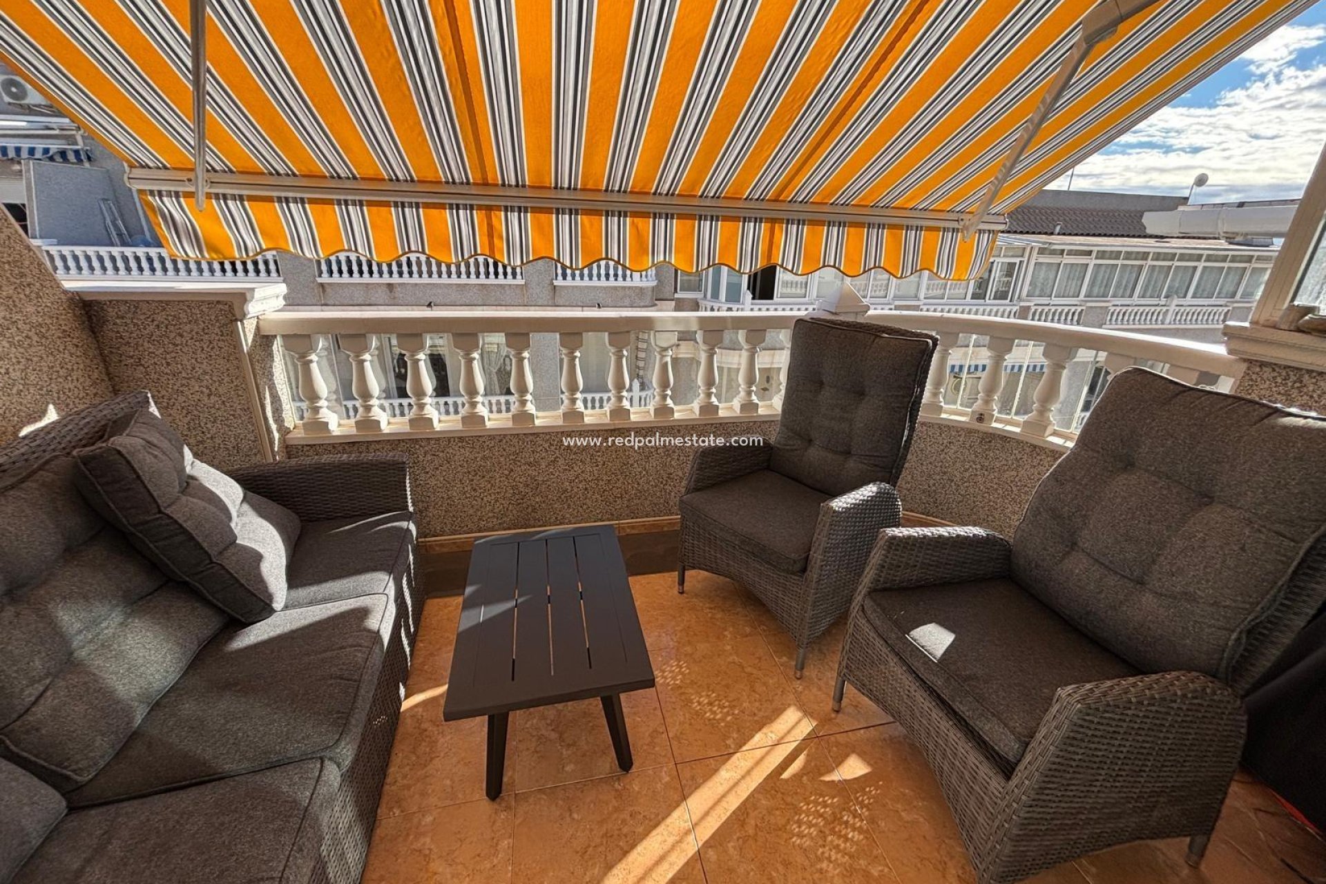 Videresalg - Leiligheter -
Torrevieja