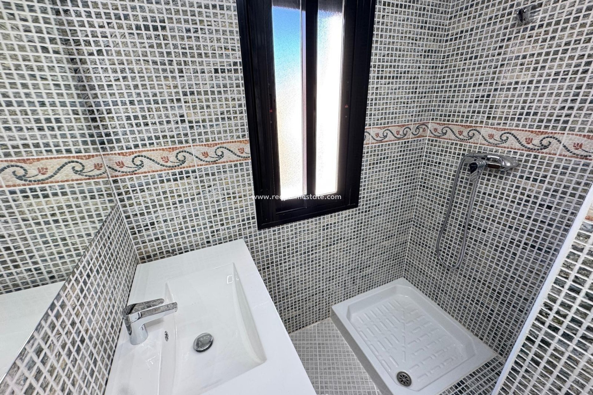 Videresalg - Leiligheter -
Torrevieja