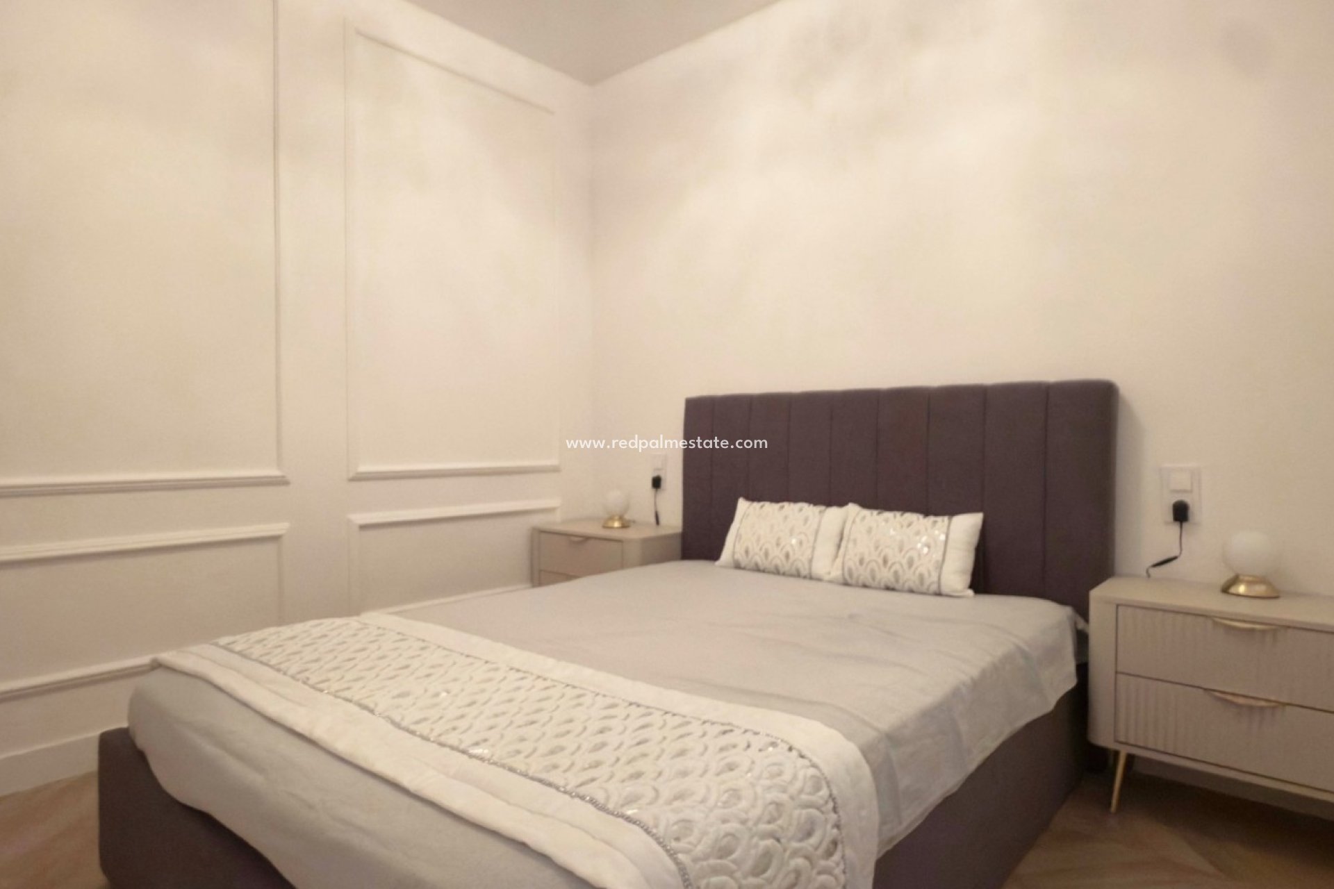 Videresalg - Leiligheter -
Torrevieja