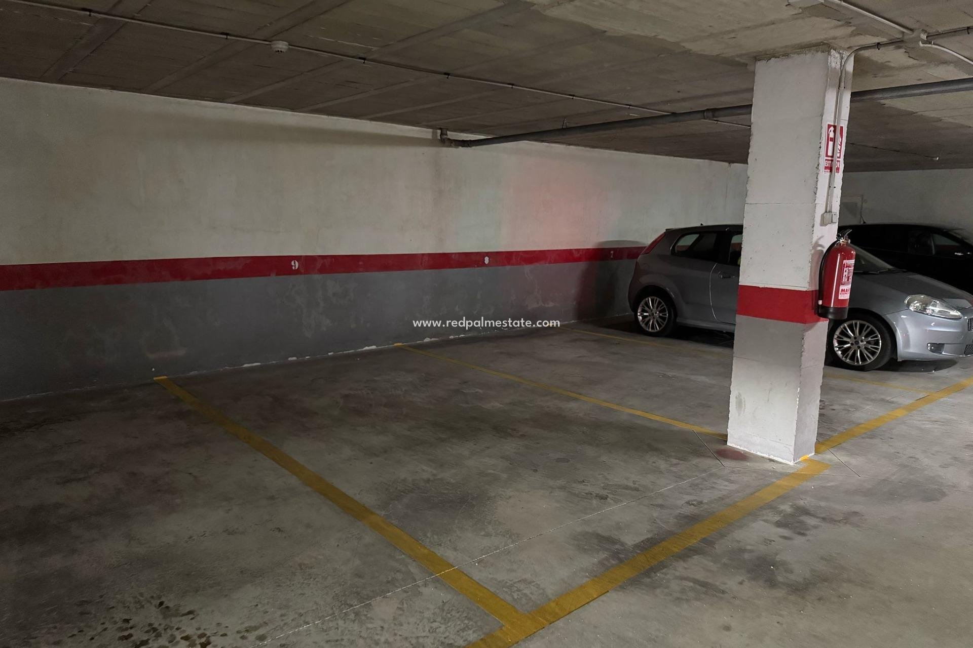 Videresalg - Parkering -
Torrevieja - Centro Torrevieja