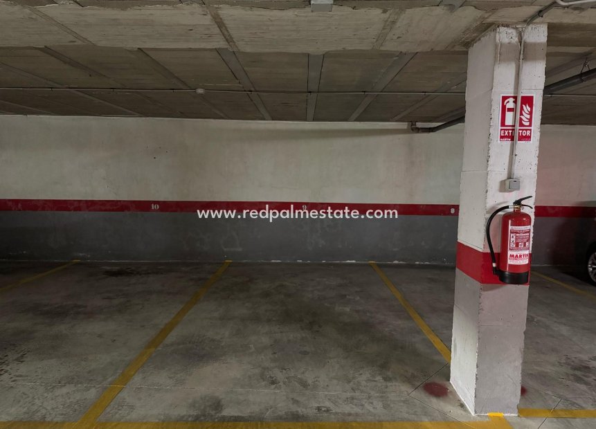 Videresalg - Parkering -
Torrevieja - Centro Torrevieja