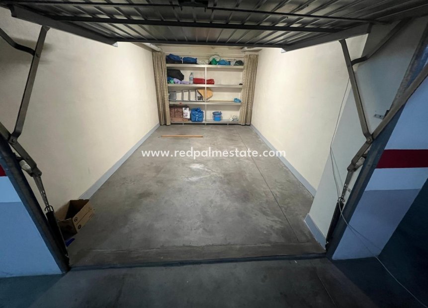 Videresalg - Parkering -
Torrevieja - Centro