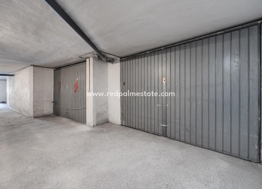 Videresalg - Parkering -
Torrevieja - Playa del Cura