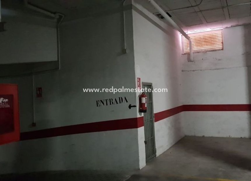 Videresalg - Parkering -
Torrevieja