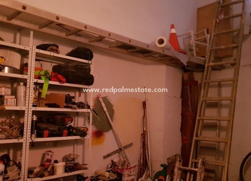 Videresalg - Parkering -
Torrevieja