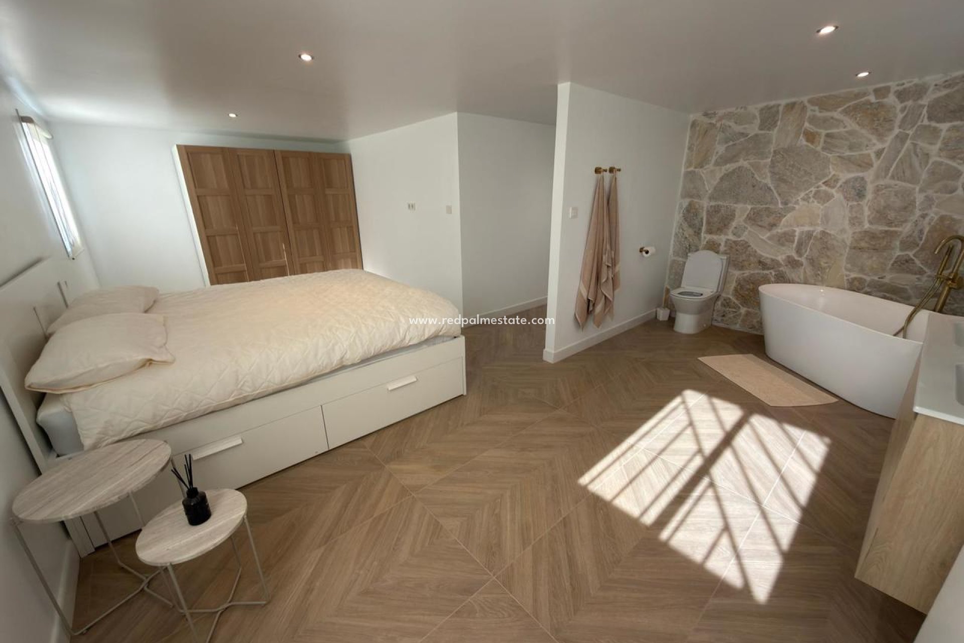 Videresalg - Plott -
Algorfa - Inland