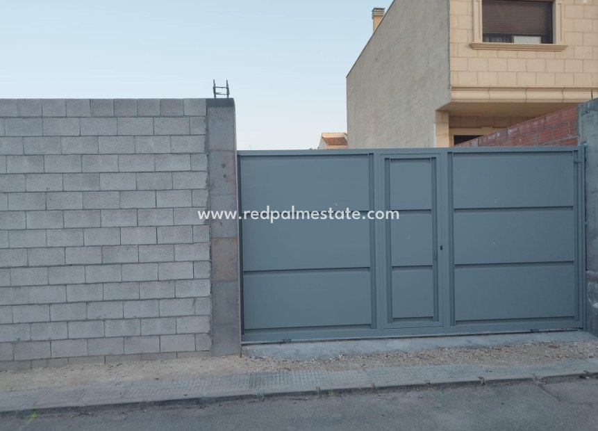 Videresalg - Plott -
Benferri