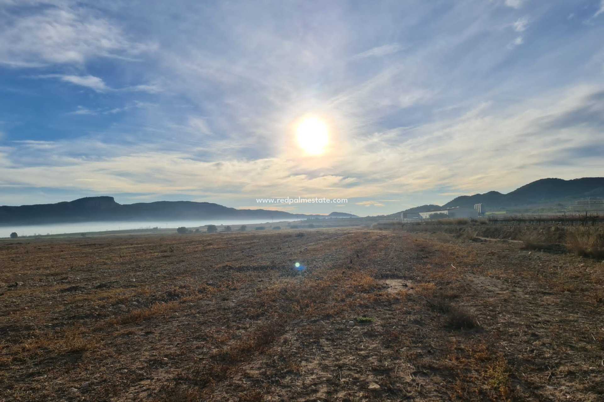 Videresalg - Plott -
Monóvar/Monóver - Inland