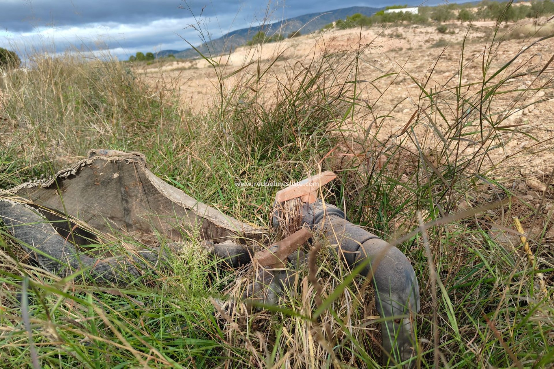 Videresalg - Plott -
Monóvar/Monóver - Inland