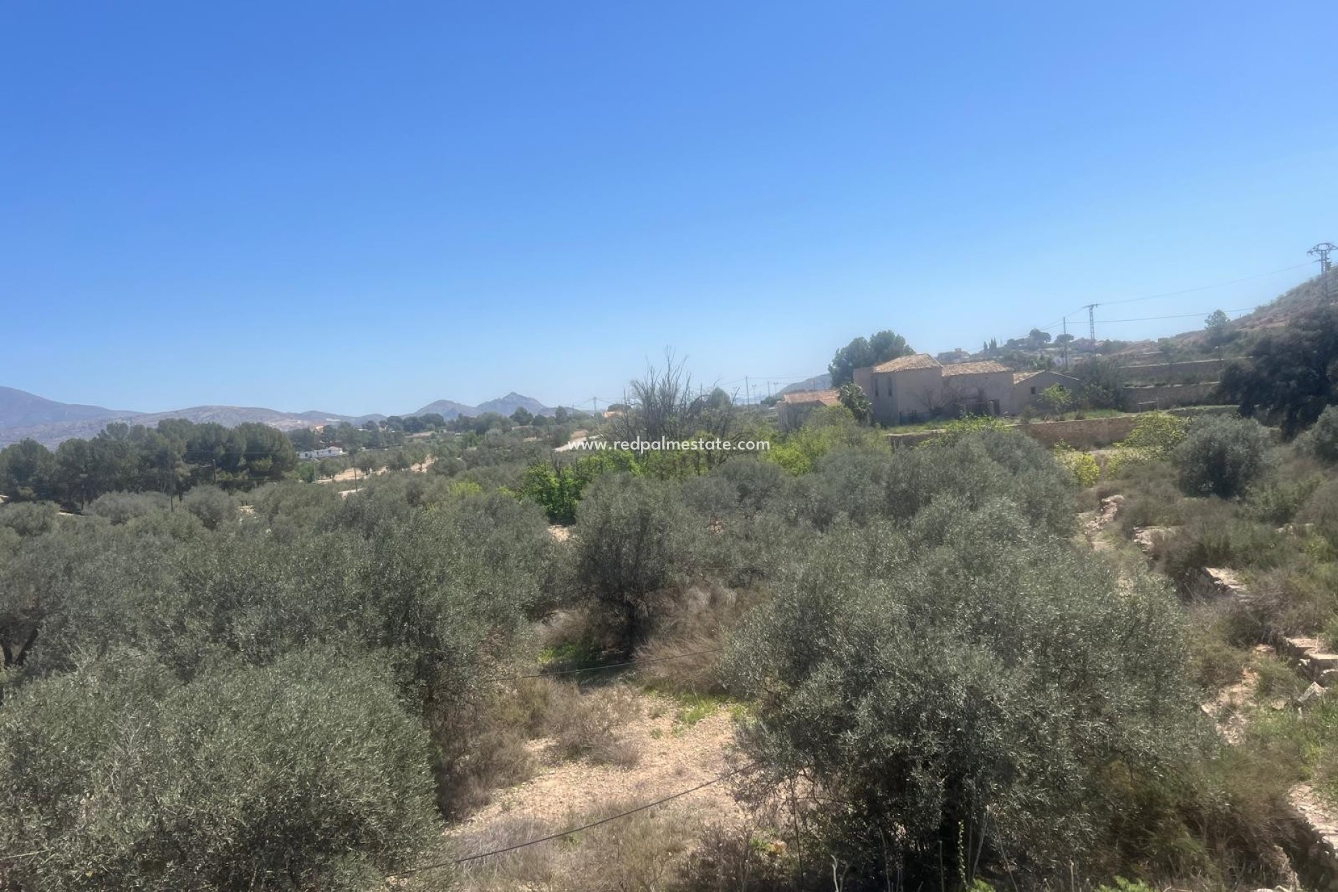 Videresalg - Plott -
Monóvar/Monóver - Inland