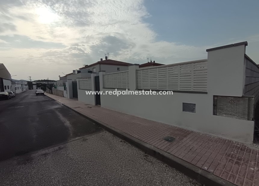 Videresalg - Plott -
Salinas - Inland