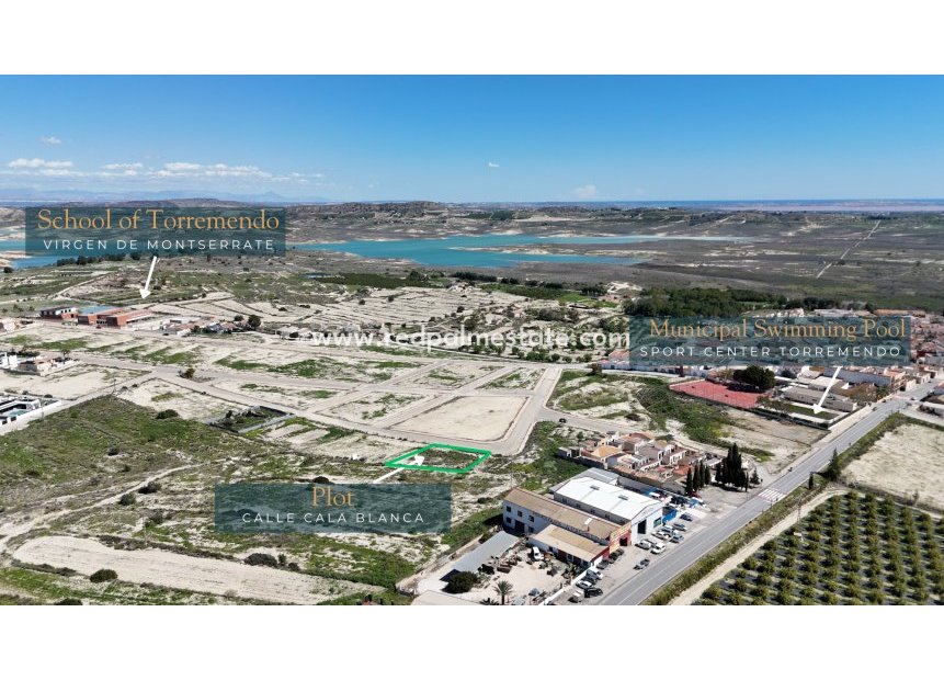 Videresalg - Plott -
Torremendo