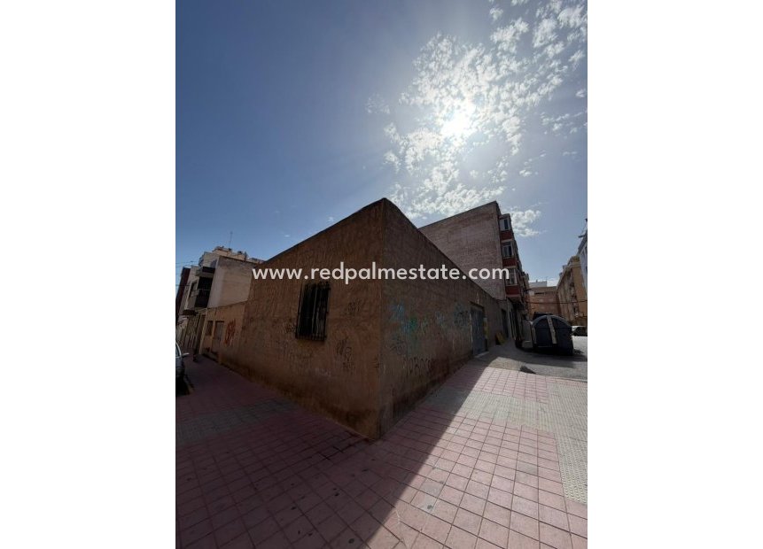 Videresalg - Plott -
Torrevieja - Centro Torrevieja
