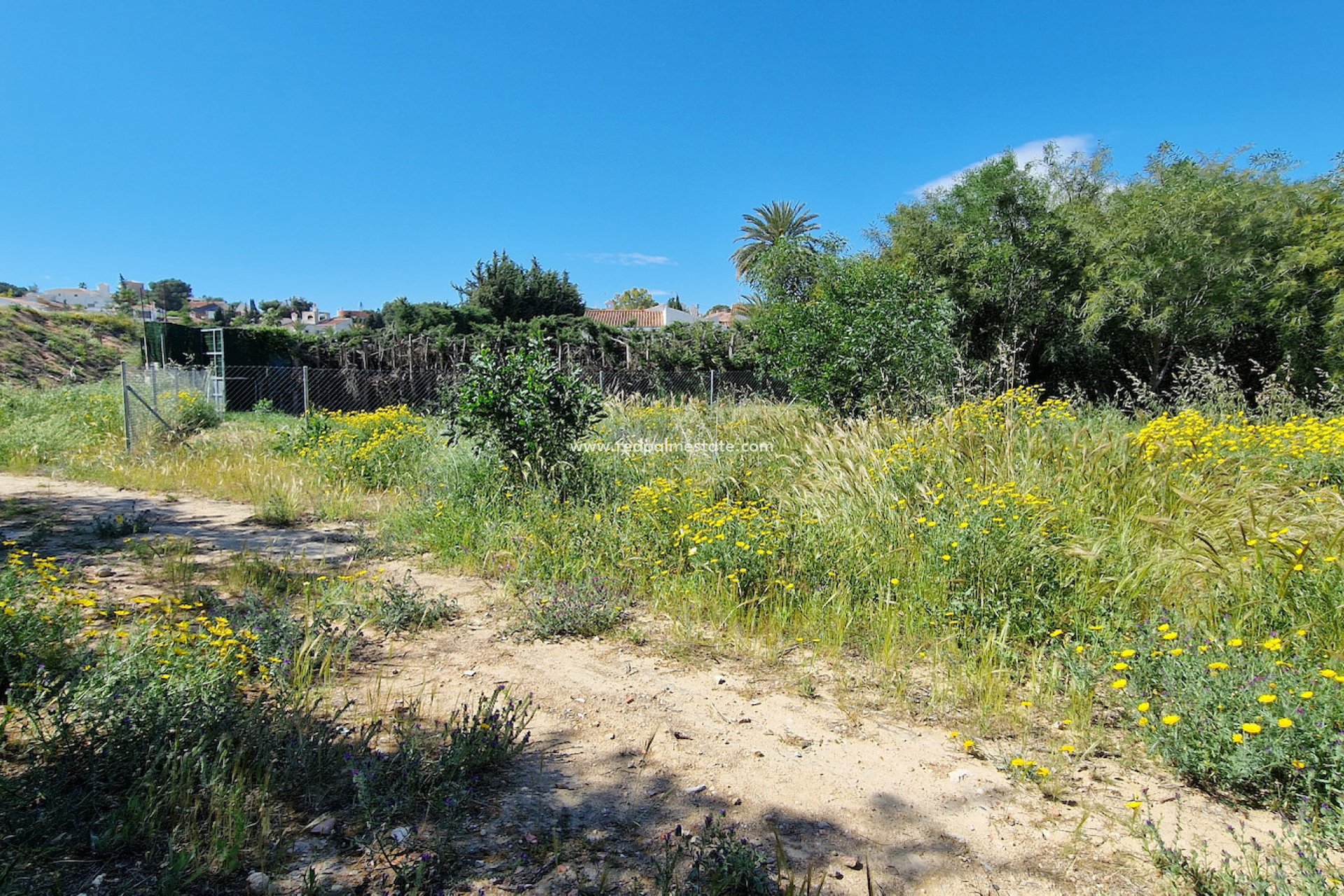 Videresalg - Plott -
Torrevieja - Los balcones