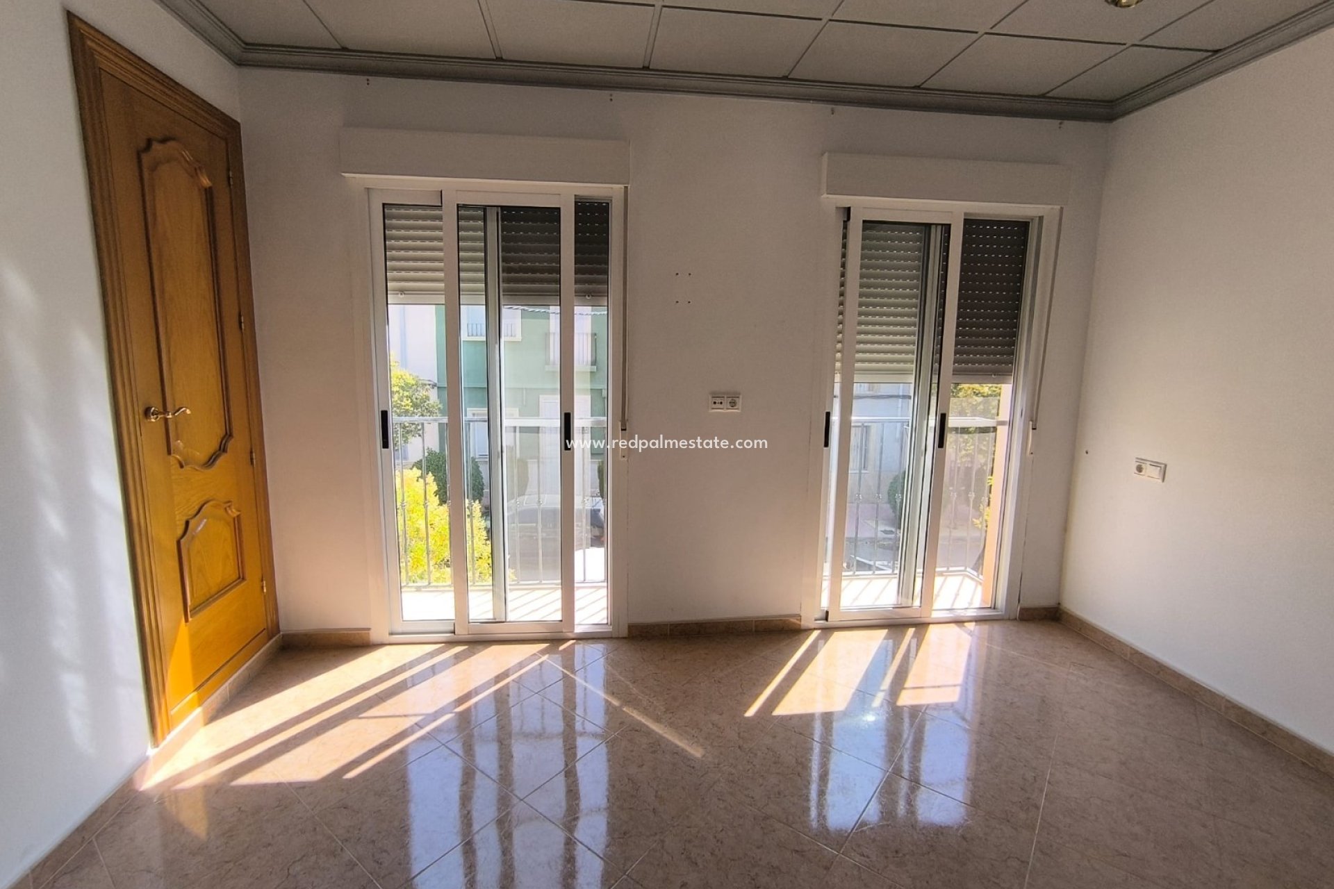 Videresalg - Rekkehus -
Algueña - Inland