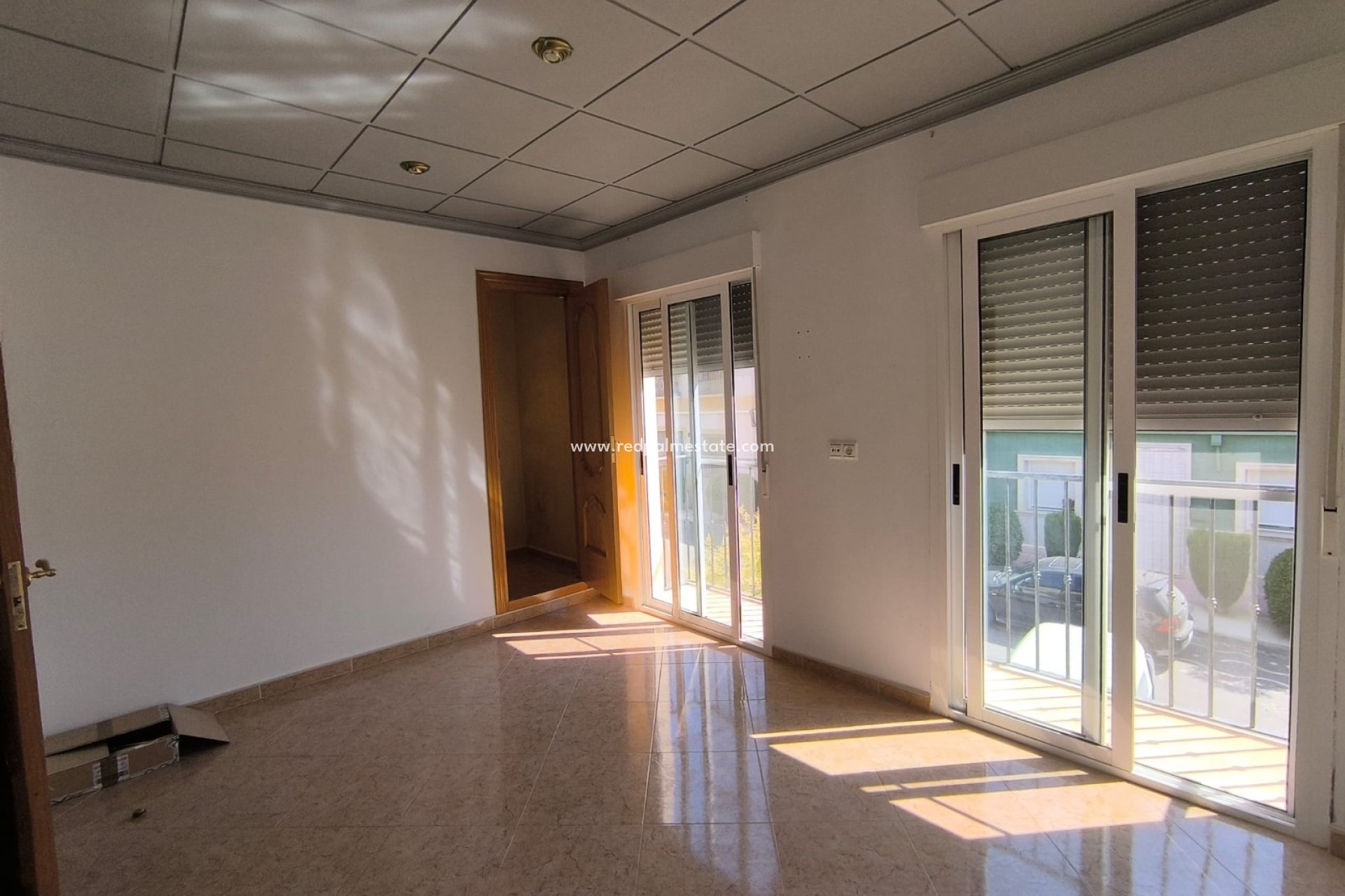 Videresalg - Rekkehus -
Algueña - Inland
