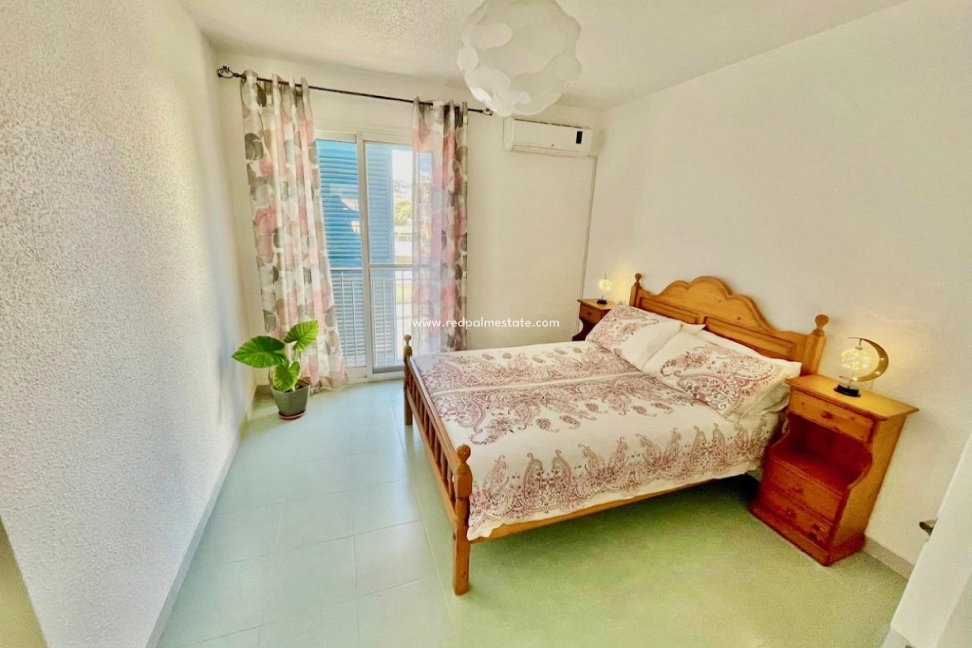 Videresalg - Rekkehus -
Aquilas