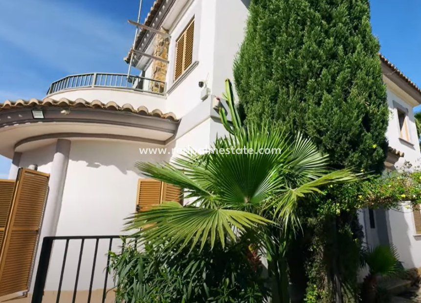 Videresalg - Rekkehus -
Benidorm - Costa Blanca