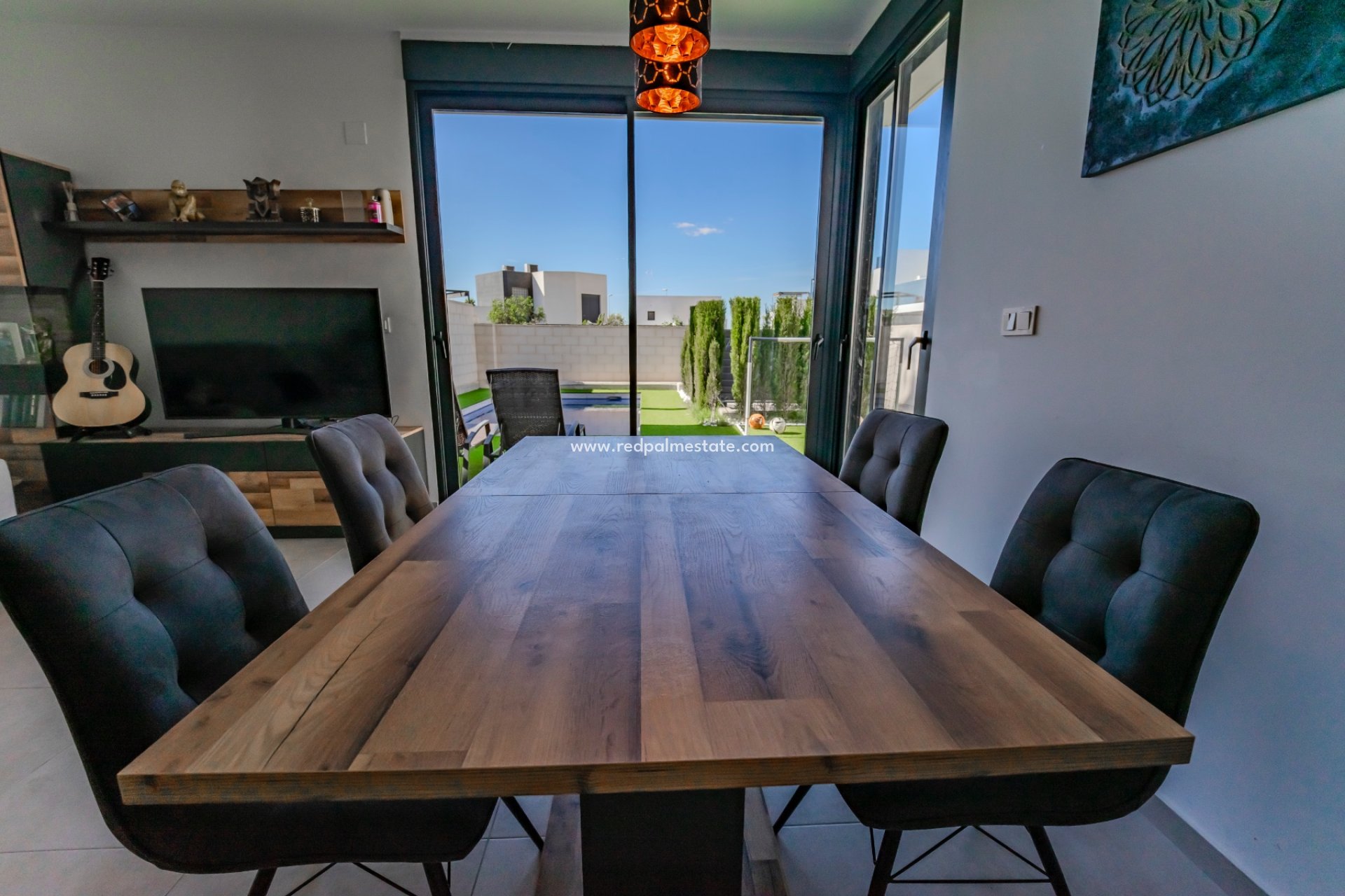 Videresalg - Rekkehus -
Benijofar