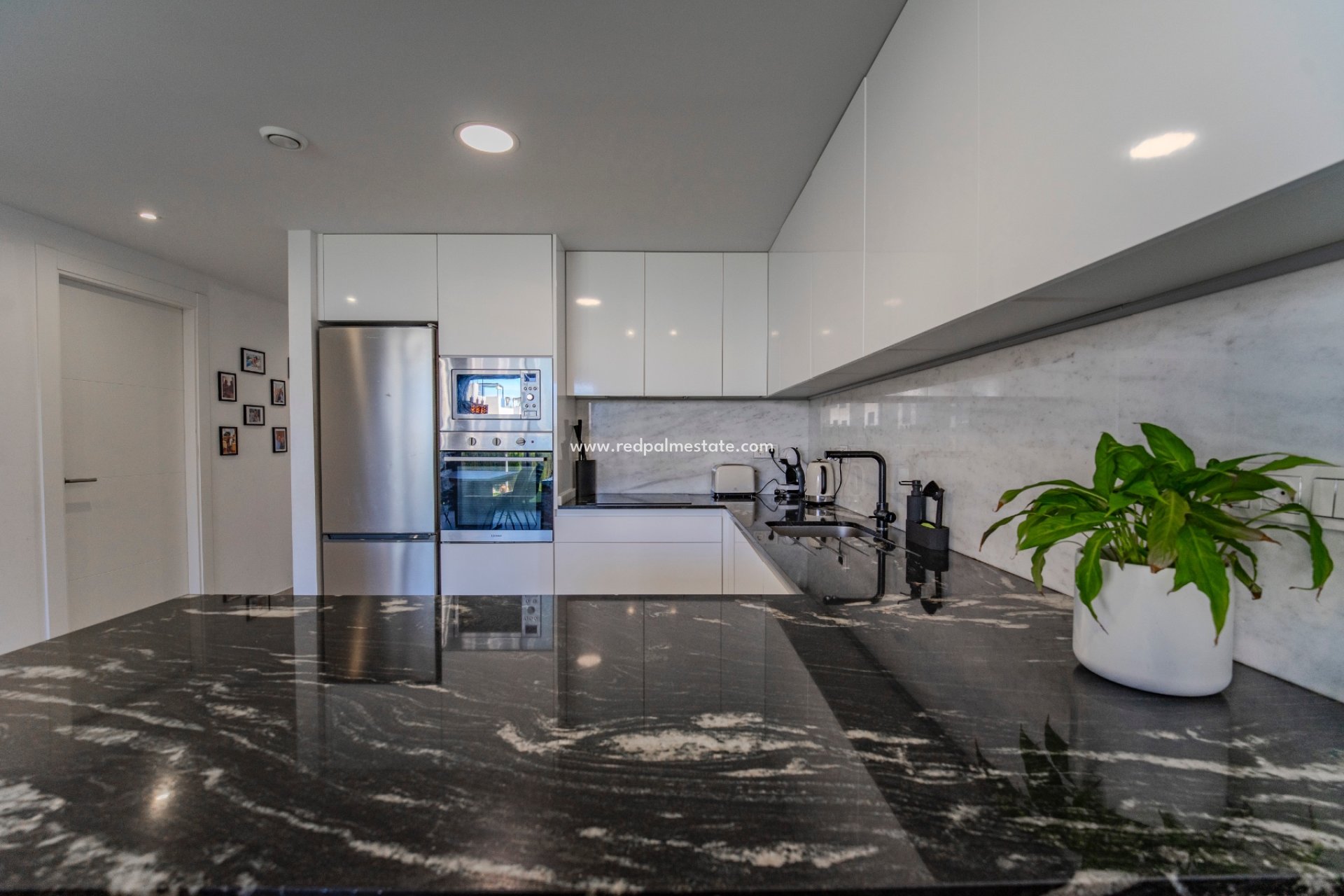 Videresalg - Rekkehus -
Benijofar