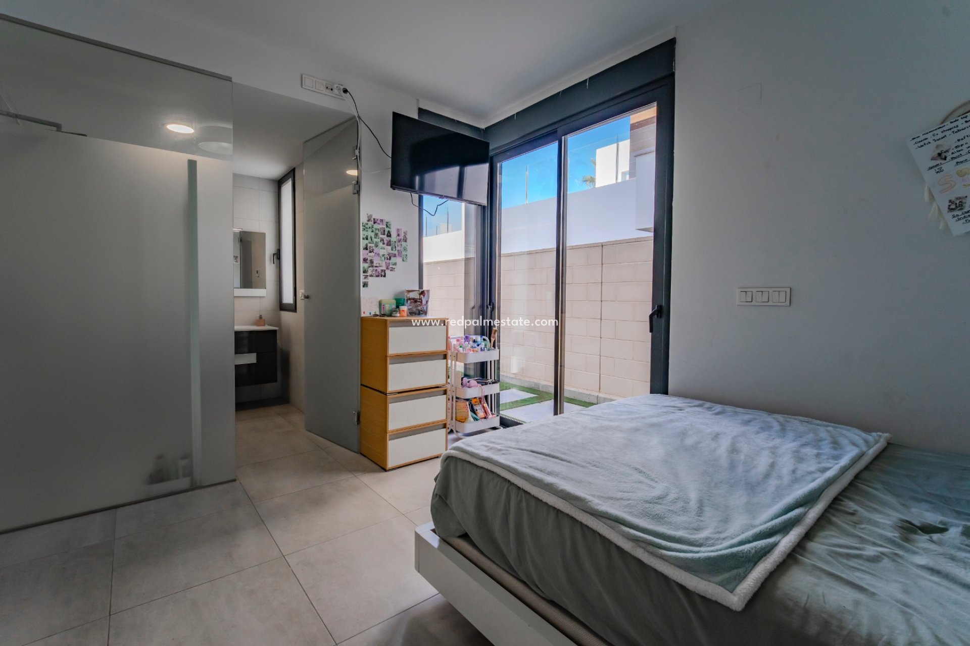 Videresalg - Rekkehus -
Benijofar