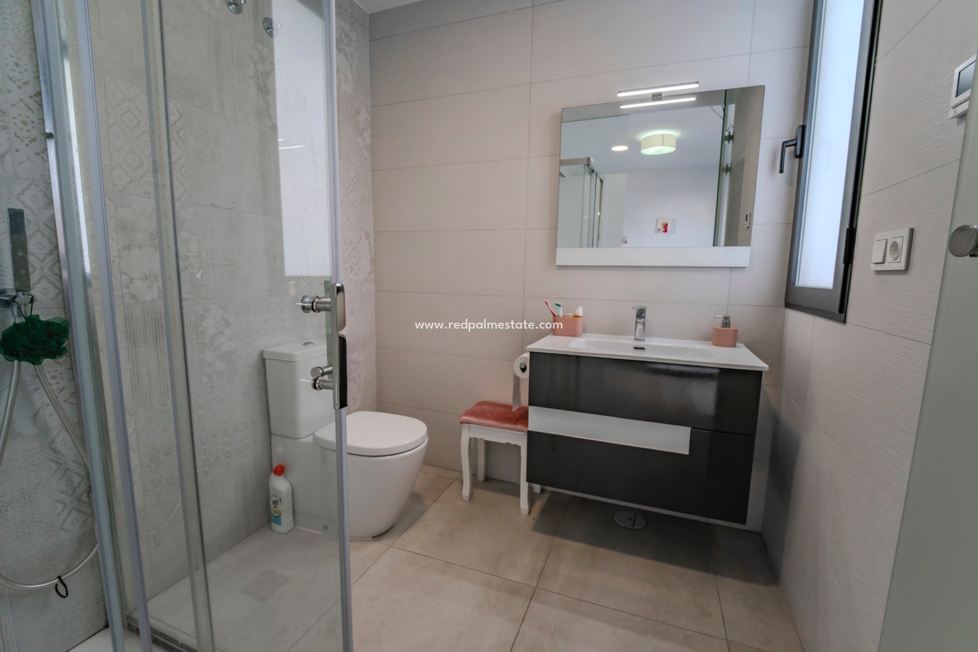 Videresalg - Rekkehus -
Benijofar