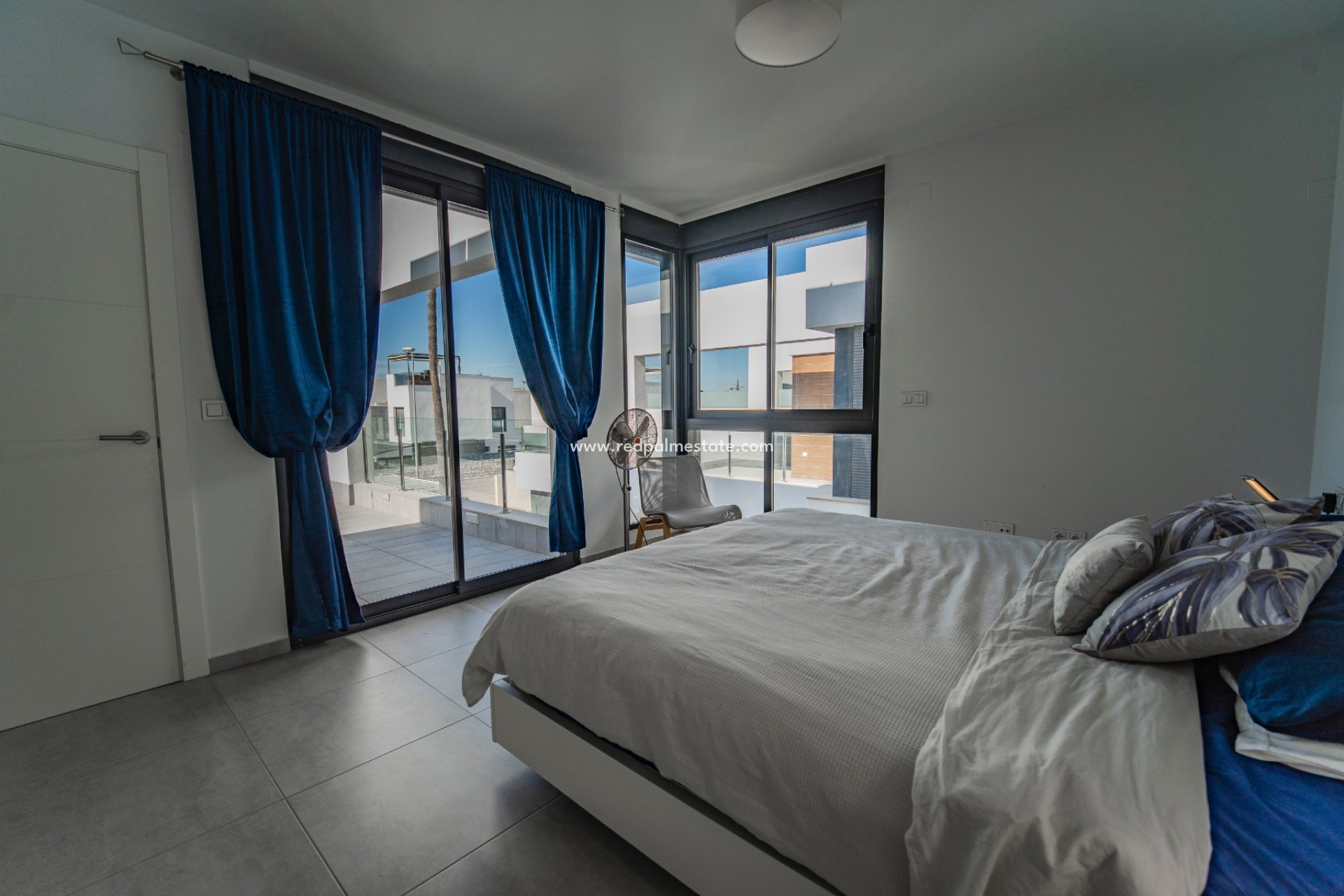 Videresalg - Rekkehus -
Benijofar