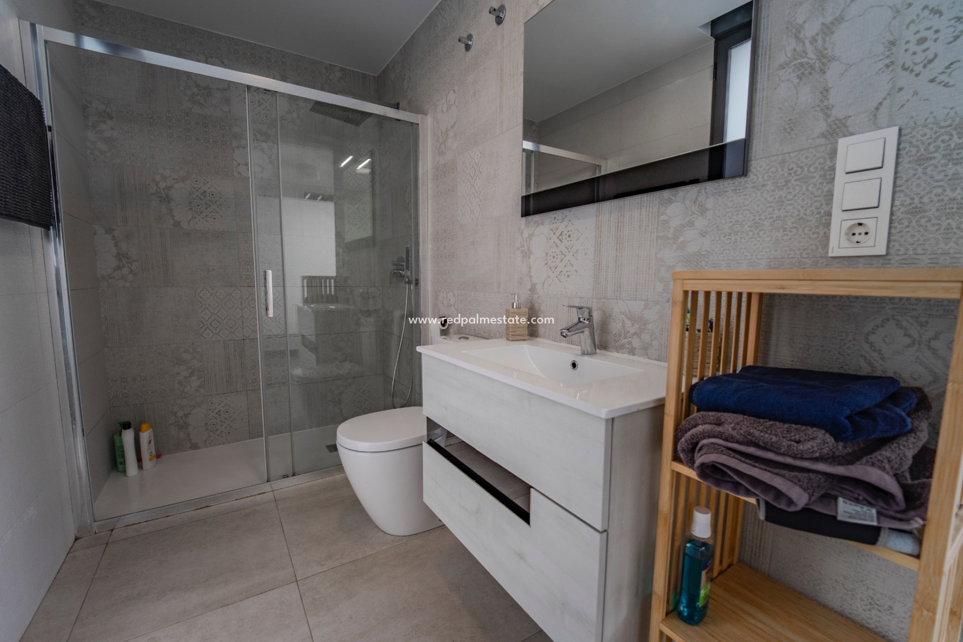 Videresalg - Rekkehus -
Benijofar