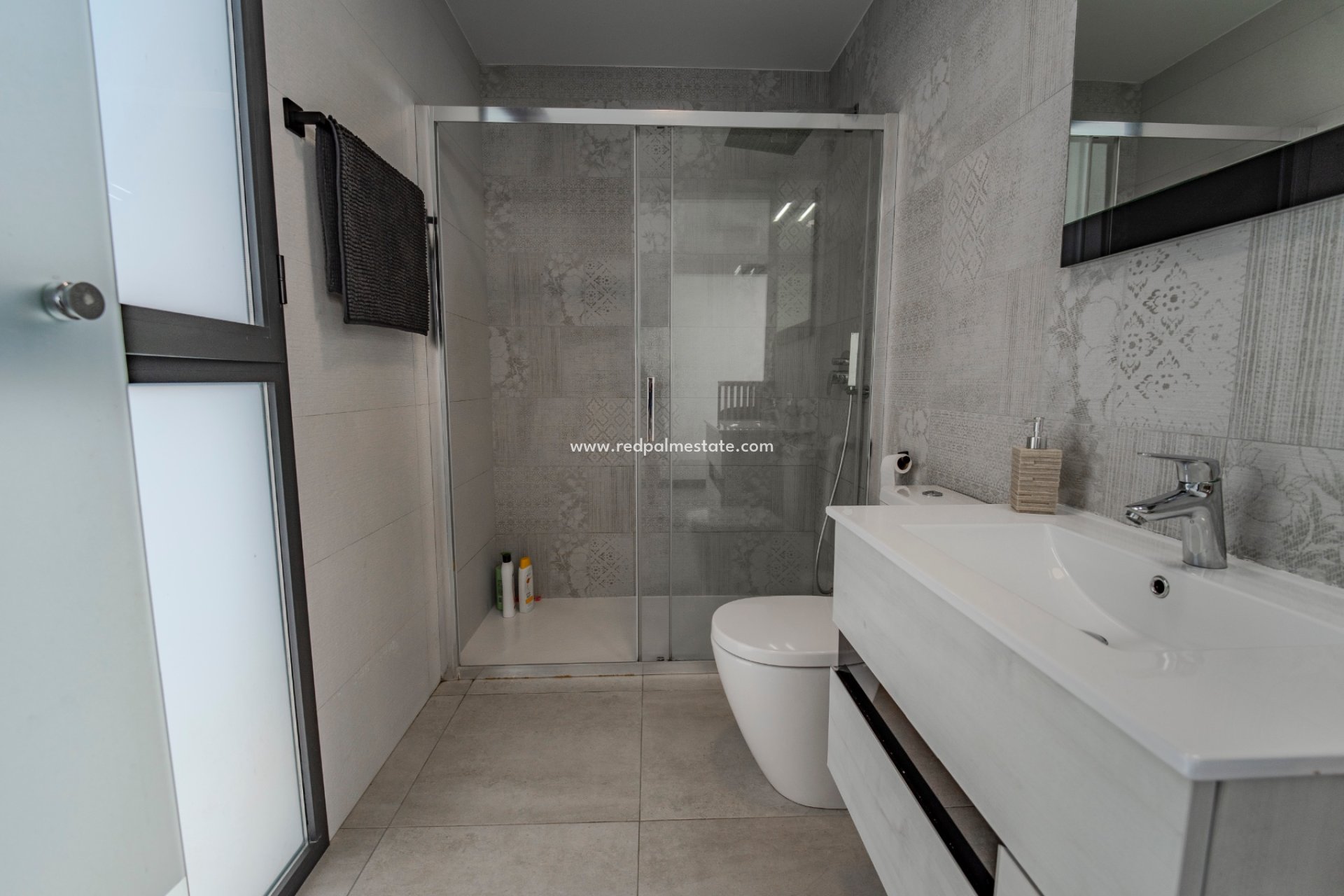 Videresalg - Rekkehus -
Benijofar