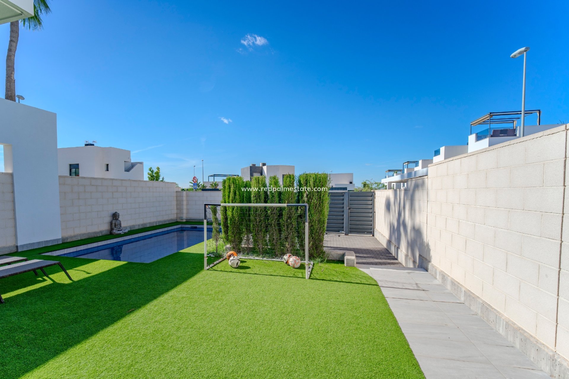 Videresalg - Rekkehus -
Benijofar