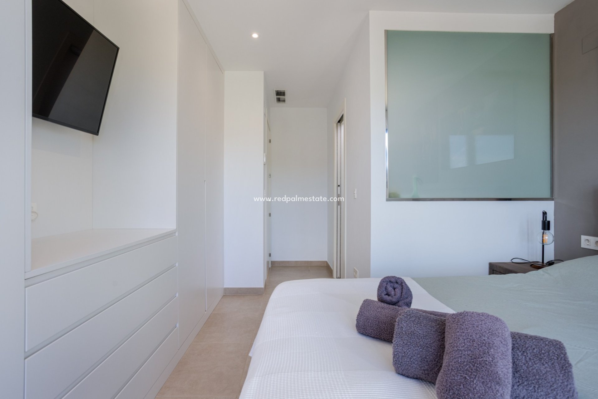 Videresalg - Rekkehus -
Benijofar