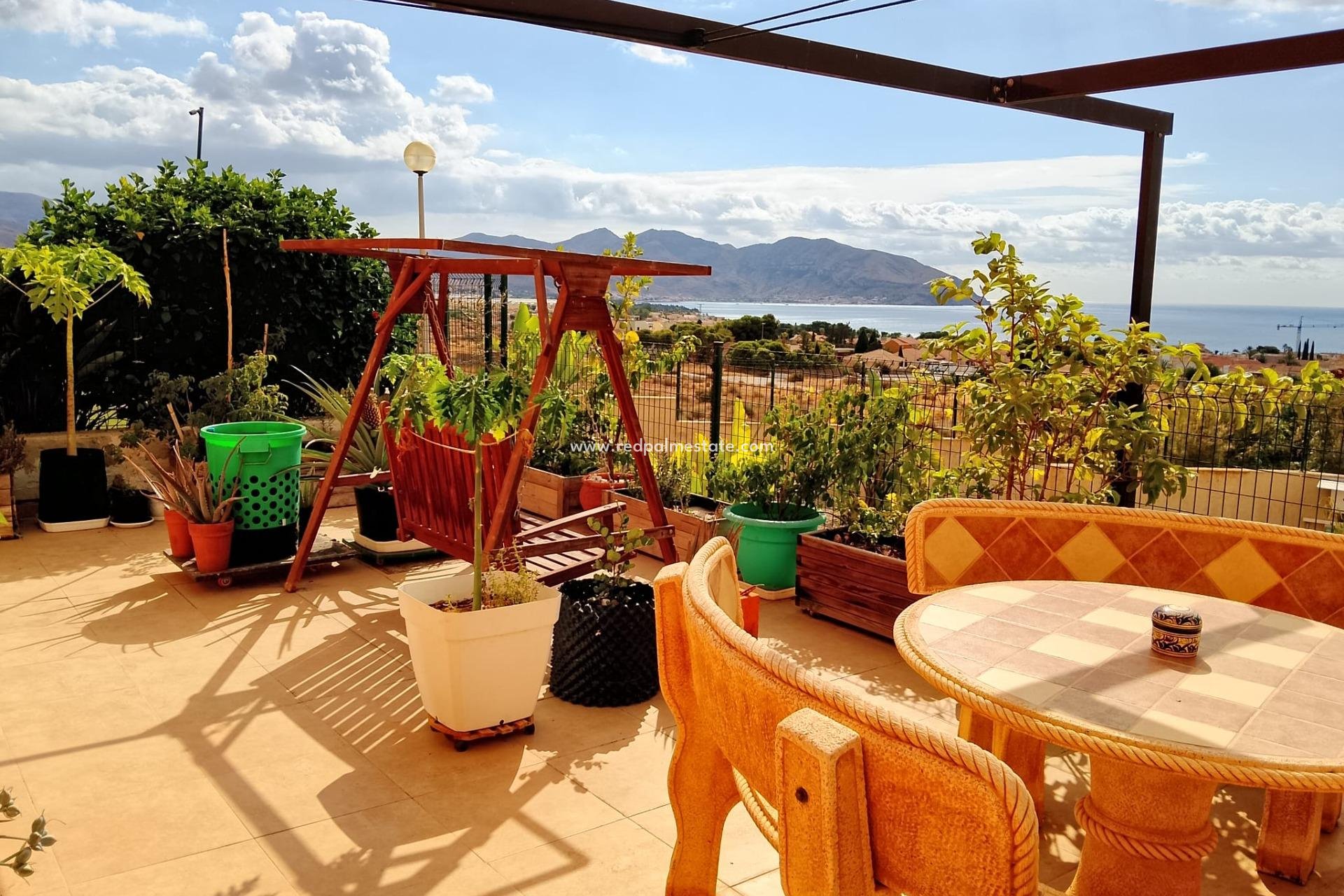 Videresalg - Rekkehus -
Cartagena - Isla Plana