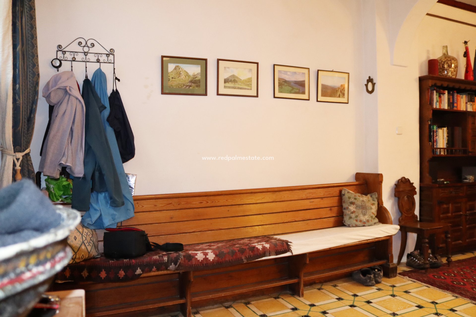 Videresalg - Rekkehus -
Castell de Castells - Inland