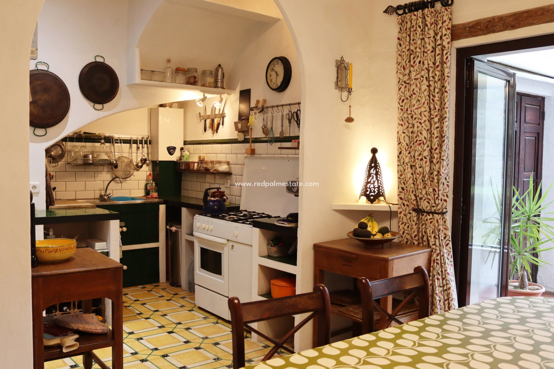 Videresalg - Rekkehus -
Castell de Castells - Inland