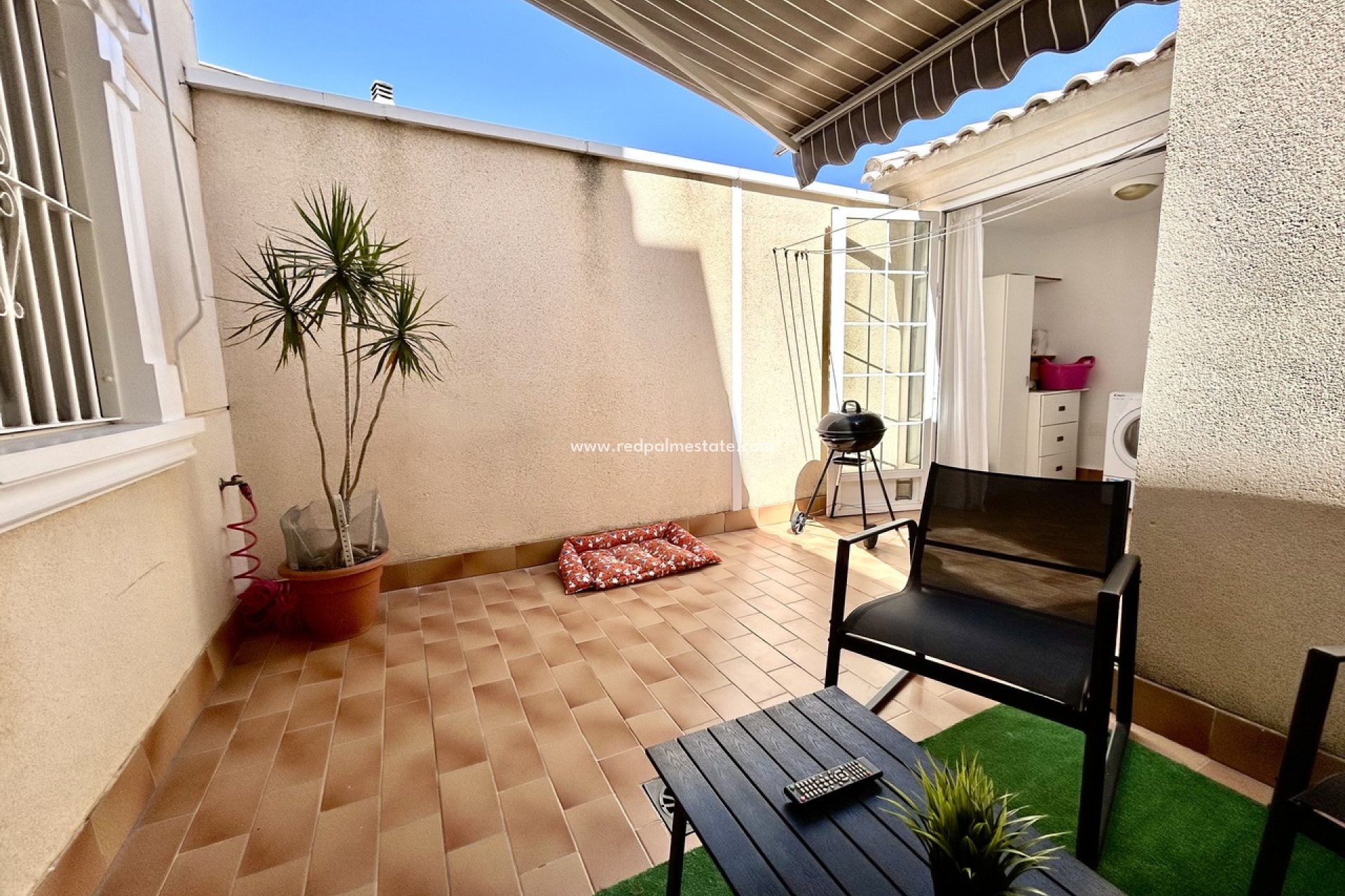 Videresalg - Rekkehus -
Daya Vieja - Costa Blanca