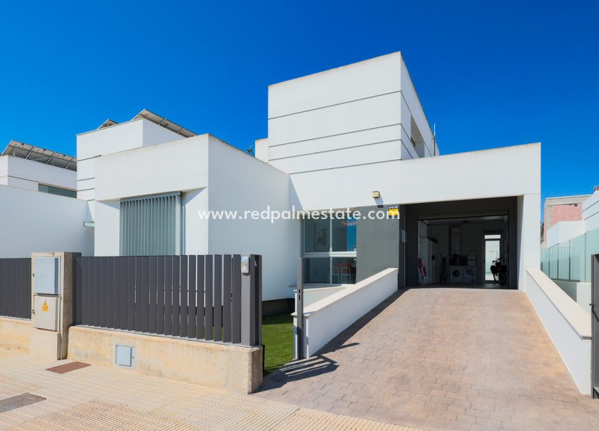 Videresalg - Rekkehus -
Dolores - Costa Blanca