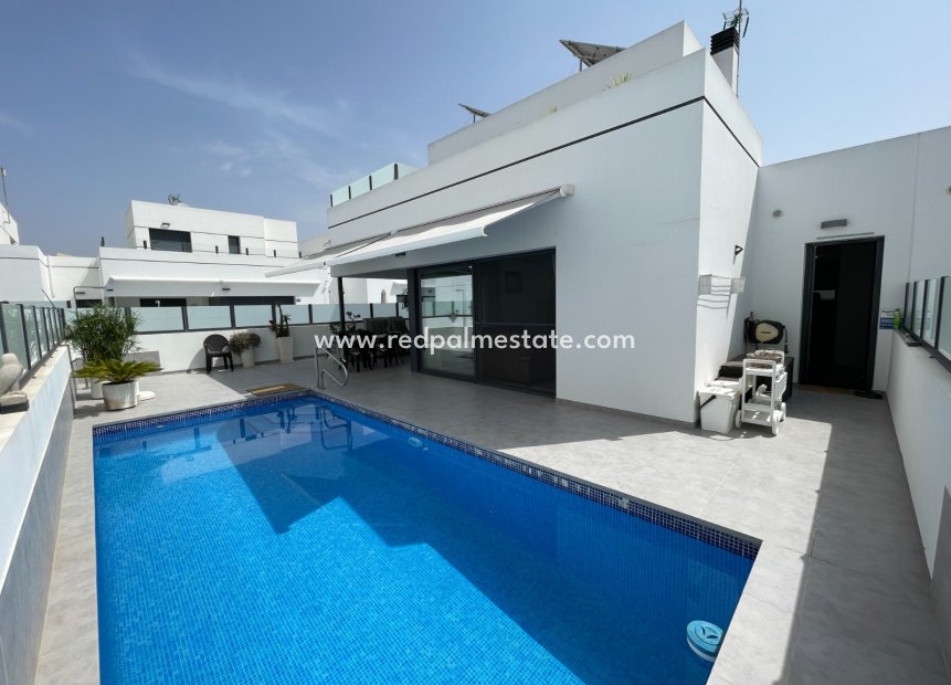 Videresalg - Rekkehus -
Dolores - Costa Blanca