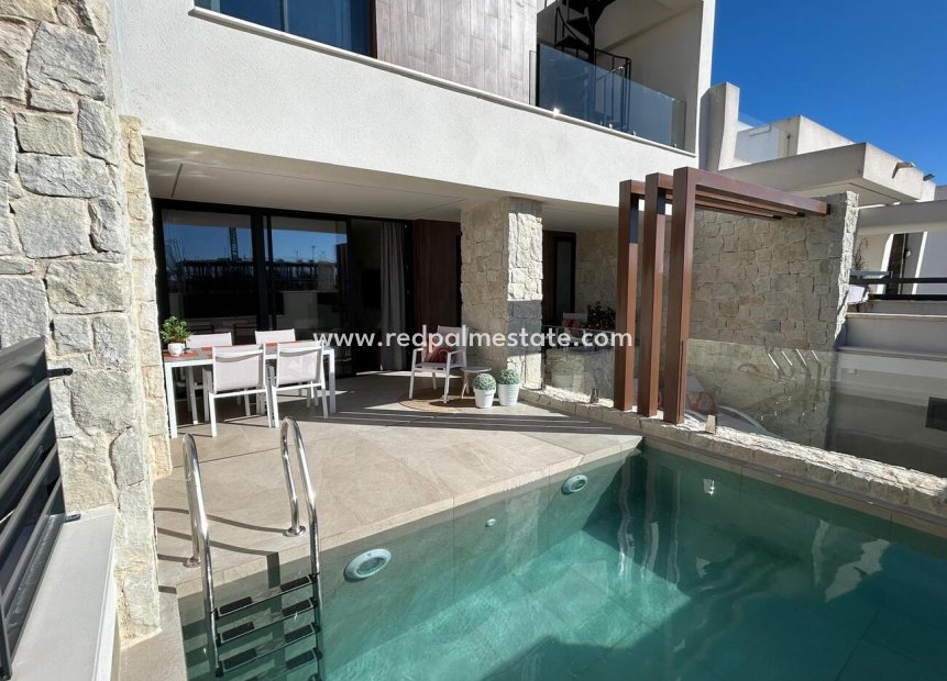 Videresalg - Rekkehus -
Dolores - Costa Blanca