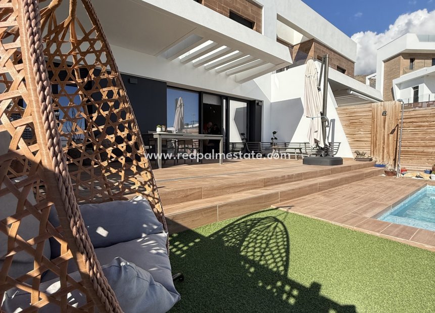 Videresalg - Rekkehus -
Finestrat